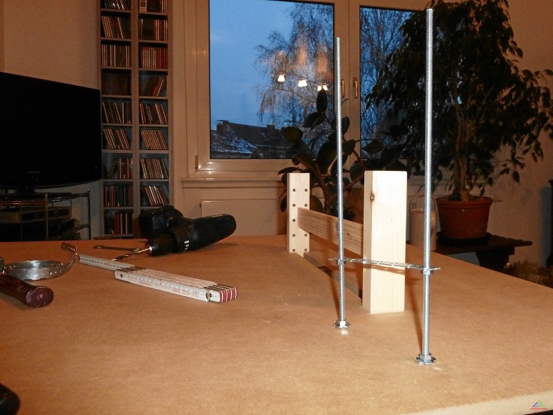 161 Wendel.JPG - Verankerung der Wendelstützen in der Grundplatte